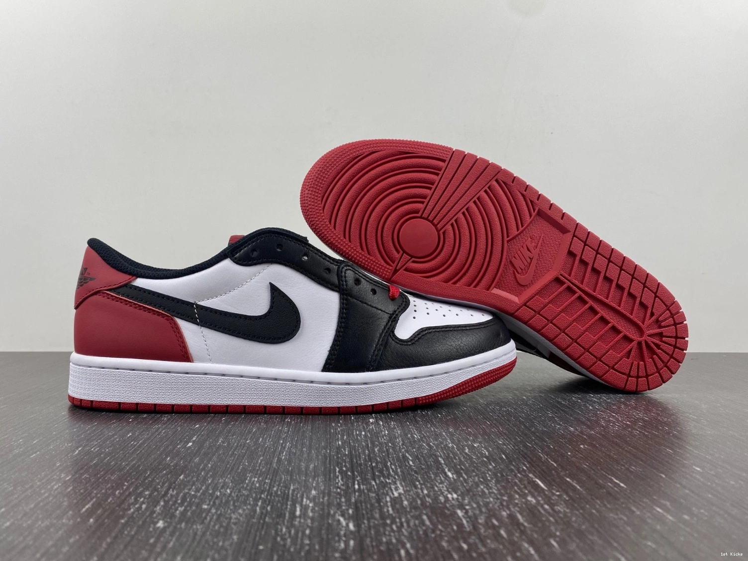 Jordan Toe - 1 Retro Low OG CZ0790-106 Black 0518
